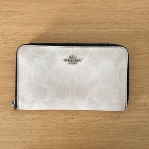 Coach Cream Zip-Around Wallet